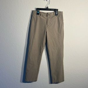 Vineyard vines performance khaki pants